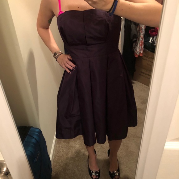 Strapless plum party dress with molded cups - Picture 5 of 5